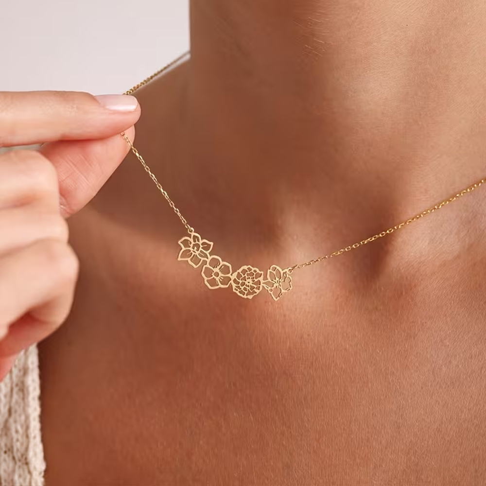 Custom Birth Flowers Necklace  - Birth Flower Necklace 评论和价格